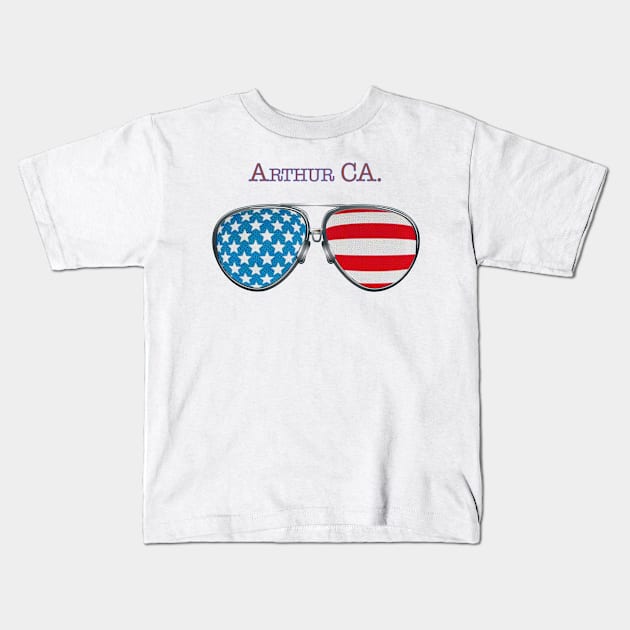 USA GLASSES CHESTER ARTHUR Kids T-Shirt by SAMELVES